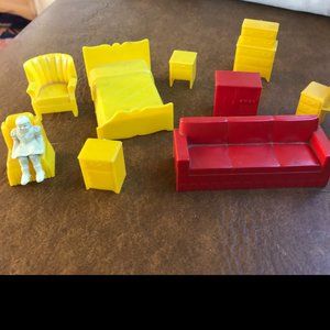 VINTAGE MARX DOLL HOUSE FURNITURE